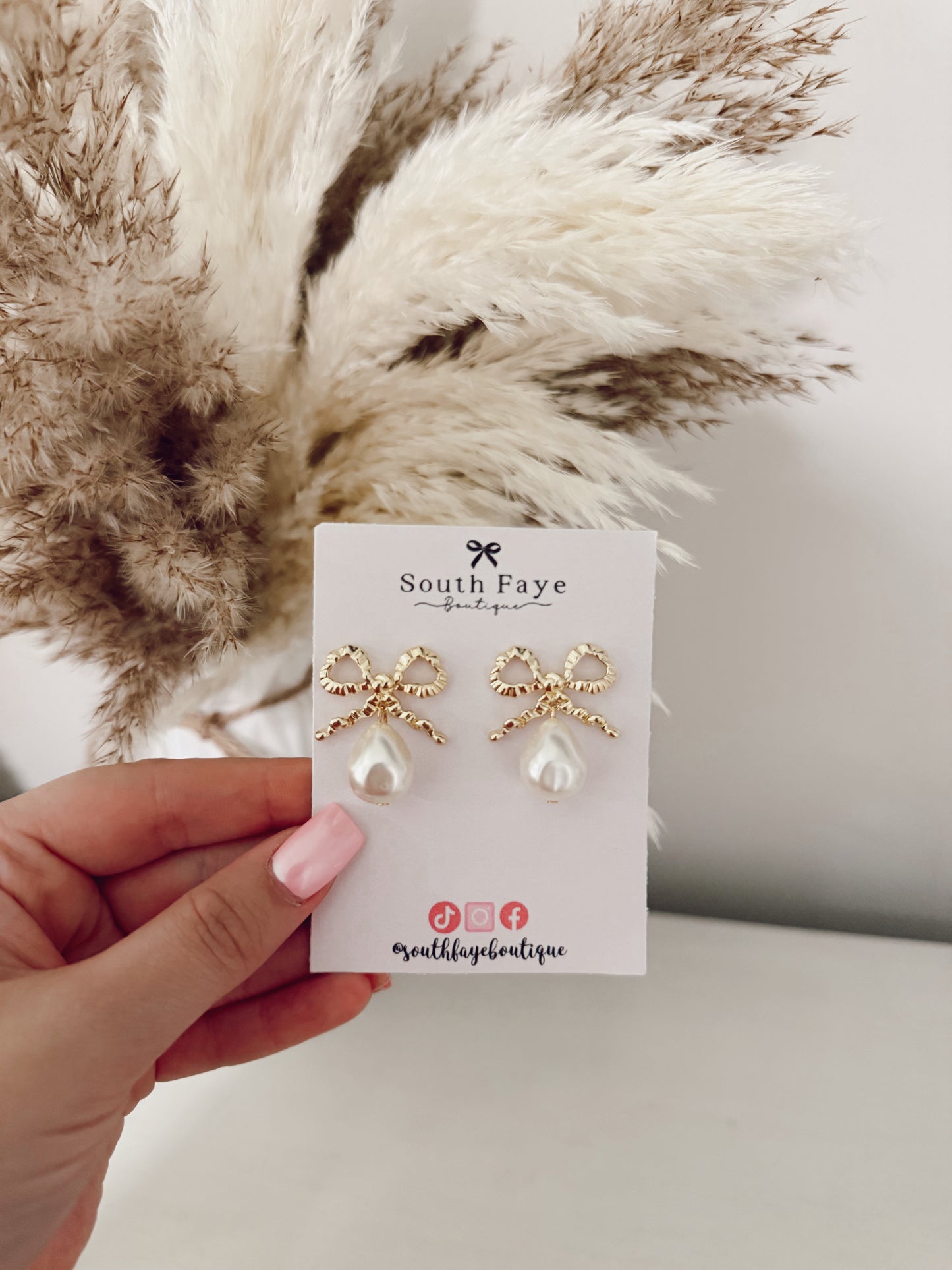 Bows & pearls earrings