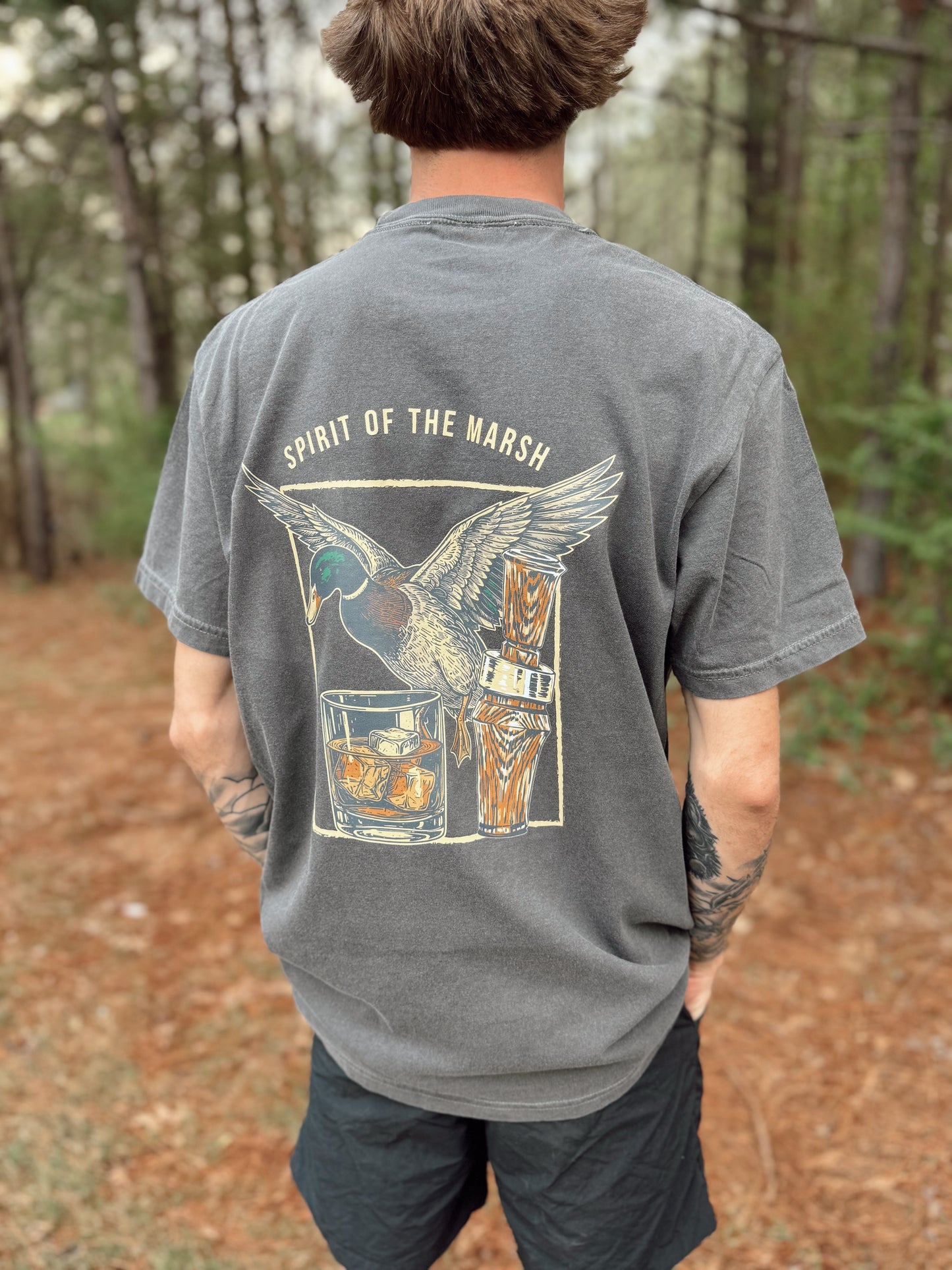 men’s spirit of the marsh tee