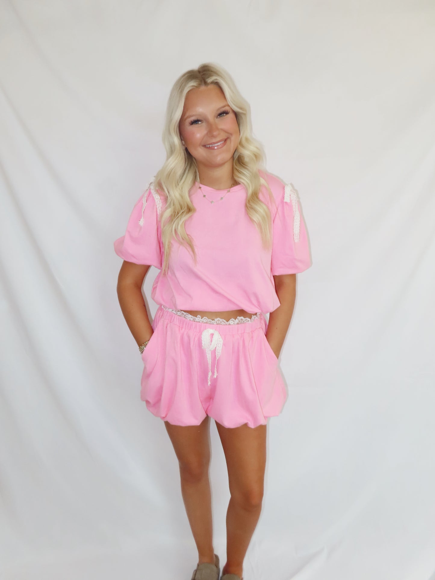 Pink bubble set